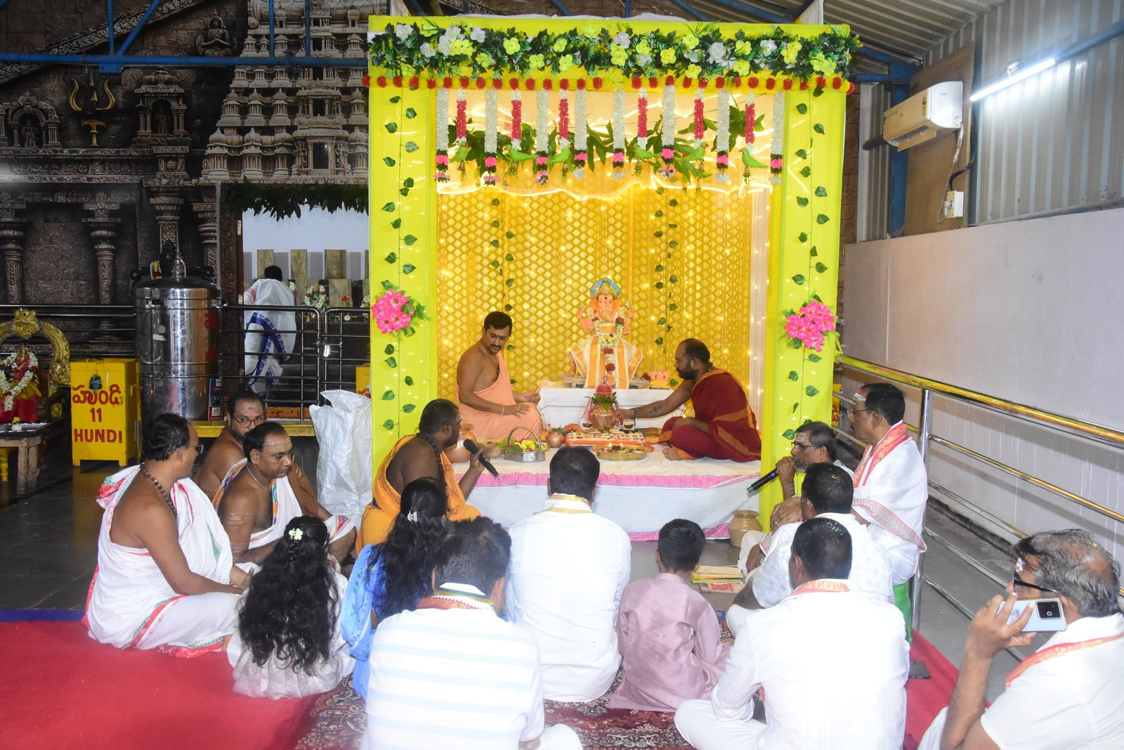 బాలాలయంలో విఘ్నేశ్వరుడి కొలువు