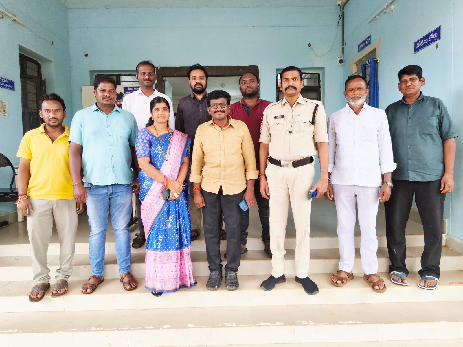 చేతకాని వాడు మీసాలు మెలేసినట్టు... కరెంటు ఇవ్వలేక, నిలదీస్తే అరెస్టులా?