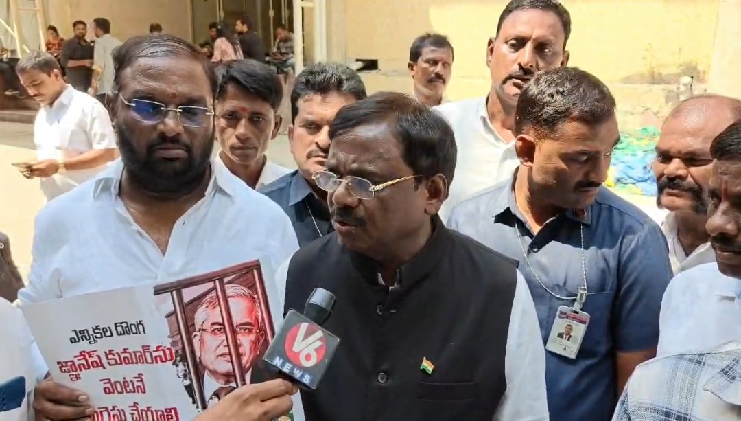 ఘటనపై మంత్రి వివేక్ వెంకటస్వామి దిగ్భ్రాంతి ..