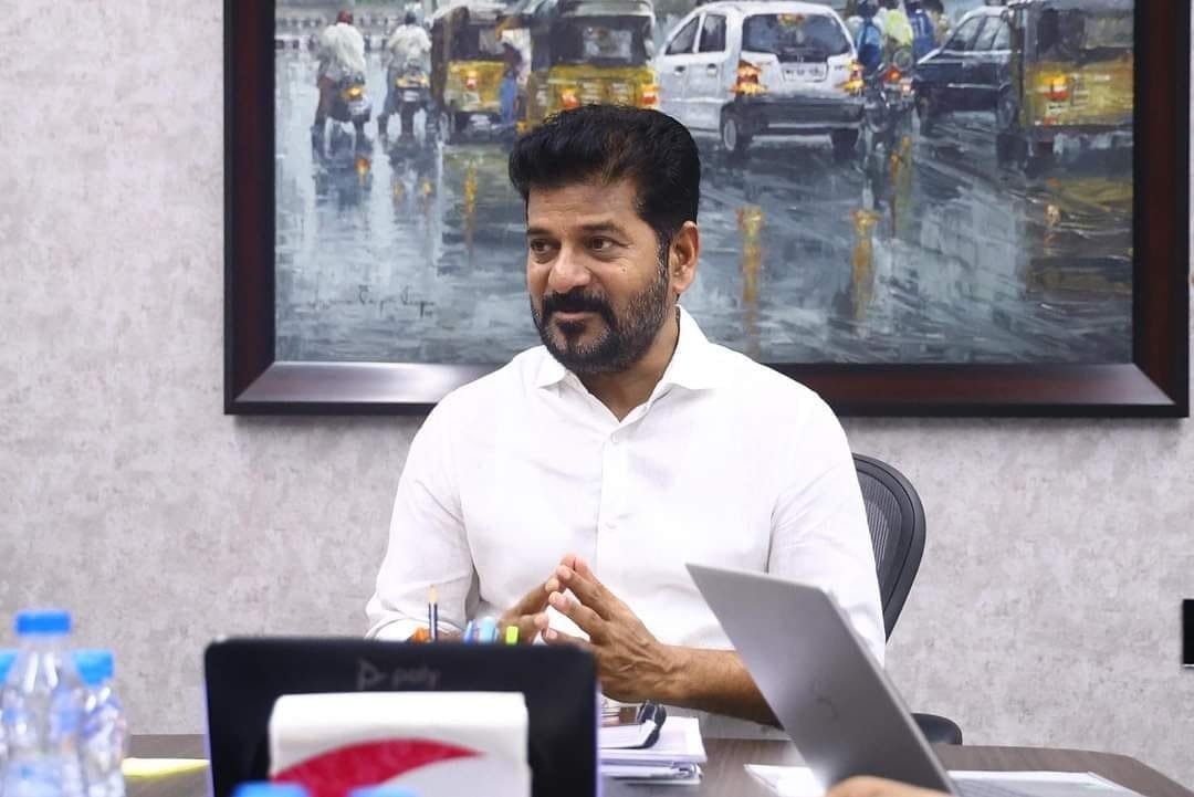 సూపర్ స్పెషల్టీ హాస్పటల్స్ పనులు వేగవంతం చేయాలనీ సిఎం అధికారులకు ఆదేశాలు!