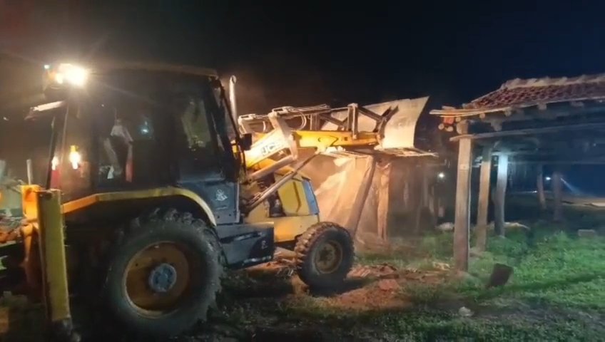 తాడిచెర్లలో 374 నిర్మాణాలు నేలమట్టం