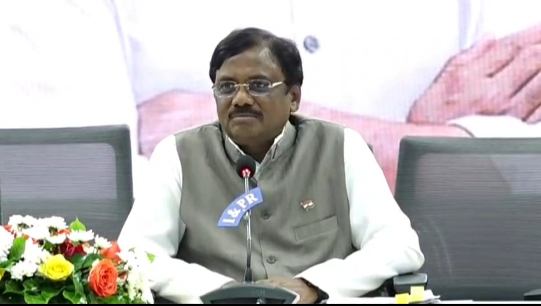 సింగరేణి ఉద్యోగాలపై కేటీఆర్ కు మంత్రి వివేక్ వెంకటస్వామి కౌంటర్!