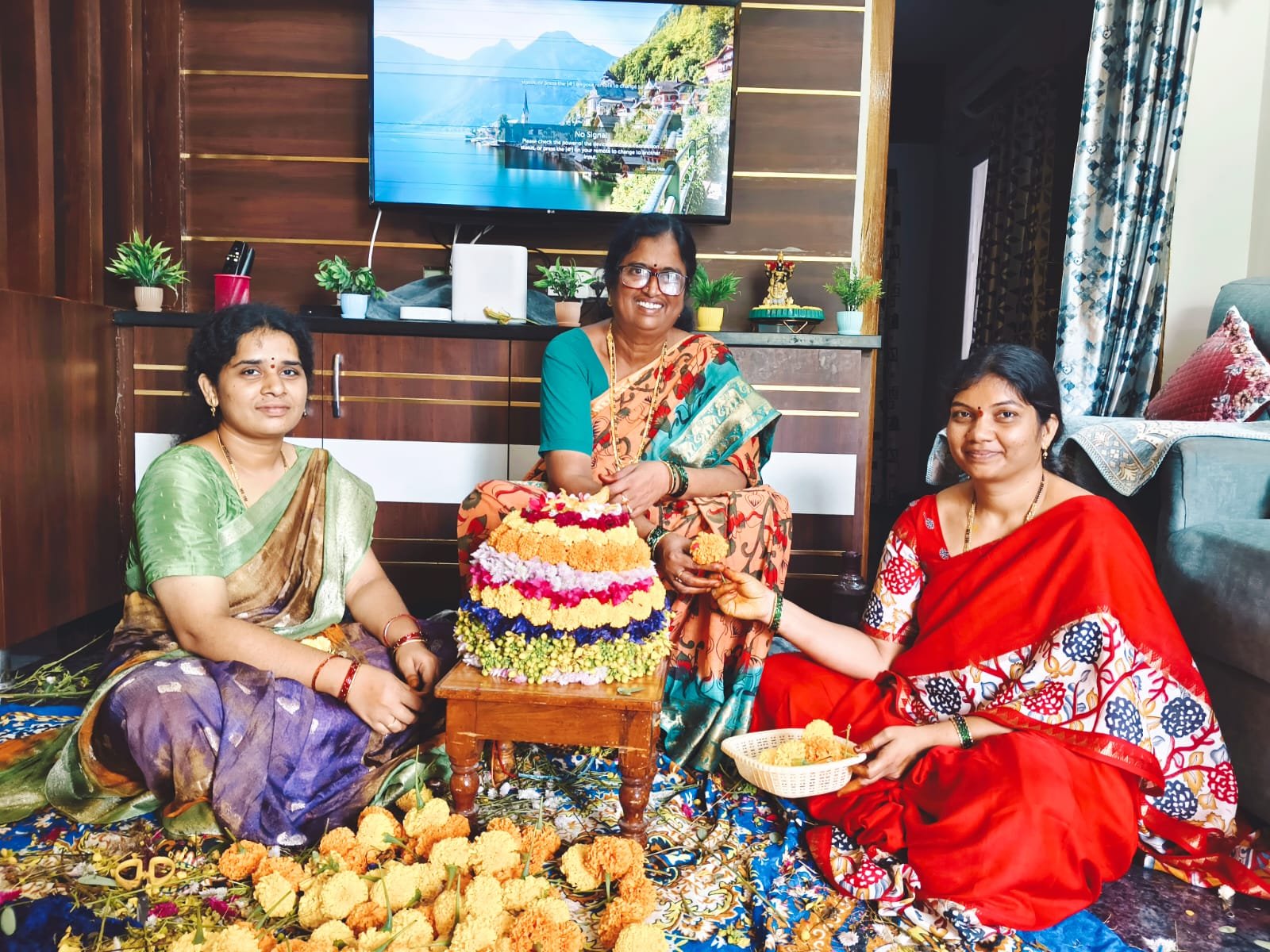  పూల పండుగకు మురిసిన మహిళలు